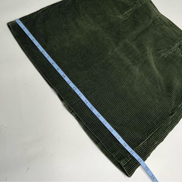 Vintage Eddie Bauer Hunter Green Ribbed Corduroy Pockets Short Skirt SIZE 12P - Picture 8 of 8